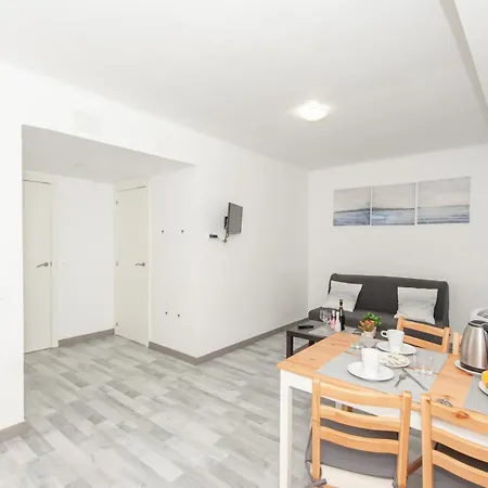 Apartment Playa Perils Lloret de Mar